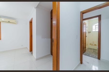 Casa à venda com 400m², 3 quartos e 7 vagas Casa à venda com 400m², 3 quartos e 7 vagasQuarto