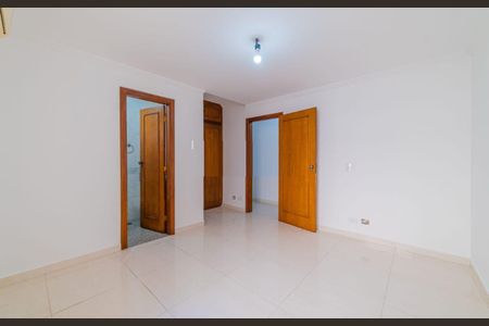 Casa à venda com 400m², 3 quartos e 7 vagas Casa à venda com 400m², 3 quartos e 7 vagasSala