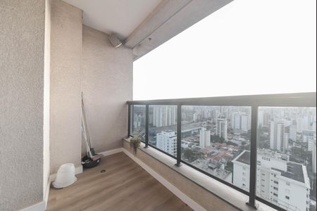 Apartamento à venda com 44m², 1 quarto e sem vaga Apartamento à venda com 44m², 1 quarto e sem vagaVaranda