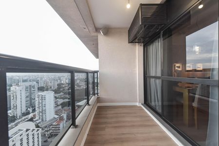 Apartamento à venda com 44m², 1 quarto e sem vaga Apartamento à venda com 44m², 1 quarto e sem vagaVaranda