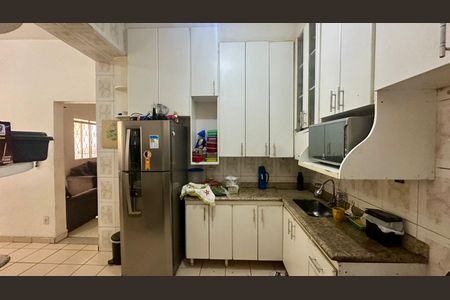 Cozinha de casa à venda com 3 quartos, 135m² em Padre Eustáquio, Belo Horizonte