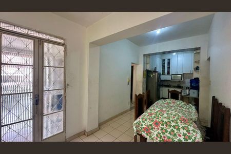 Casa à venda com 135m², 3 quartos e 2 vagas Casa à venda com 135m², 3 quartos e 2 vagasCopa