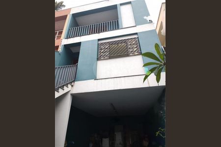 Casa à venda com 205m², 4 quartos e 4 vagas