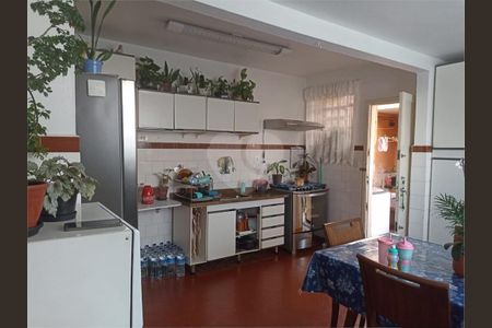 Casa à venda com 135m², 2 quartos e 3 vagas