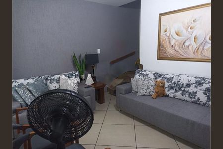 Casa à venda com 135m², 2 quartos e 3 vagas