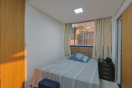 Apartamento à venda com 110m², 3 quartos e 1 vaga Apartamento à venda com 110m², 3 quartos e 1 vagaSuíte