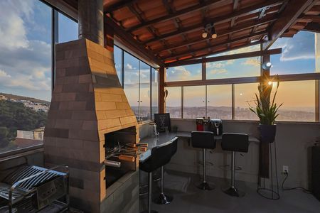 Apartamento à venda com 110m², 3 quartos e 1 vaga Apartamento à venda com 110m², 3 quartos e 1 vagaCobertura
