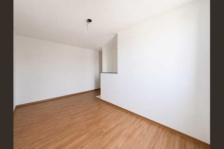 Sala de apartamento para alugar com 2 quartos, 50m² em Bairro da Glória, Contagem