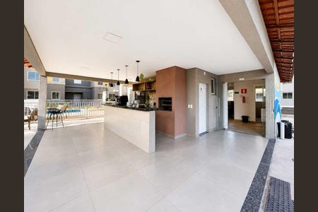 Apartamento para alugar com 50m², 2 quartos e 1 vaga Apartamento para alugar com 50m², 2 quartos e 1 vagaHall