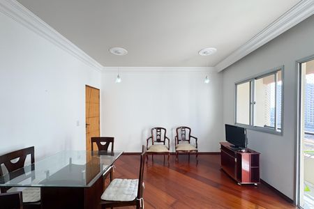 Apartamento para alugar com 79m², 3 quartos e 1 vagaSala