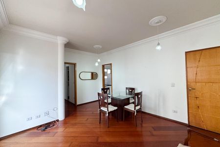 Apartamento para alugar com 79m², 3 quartos e 1 vagaSala