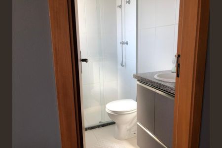 Apartamento à venda com 53m², 2 quartos e 1 vaga Apartamento à venda com 53m², 2 quartos e 1 vagaBanheiro
