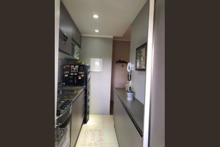 Cozinha de apartamento à venda com 2 quartos, 53m² em Passo do Feijó, Porto Alegre