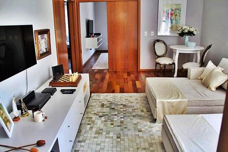 Casa à venda com 4 quartos, 716m² em Vila Albertina, São Paulo