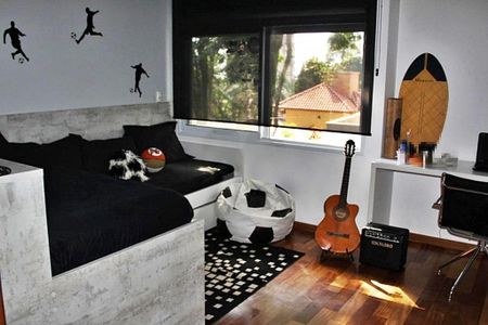 Casa à venda com 4 quartos, 716m² em Vila Albertina, São Paulo