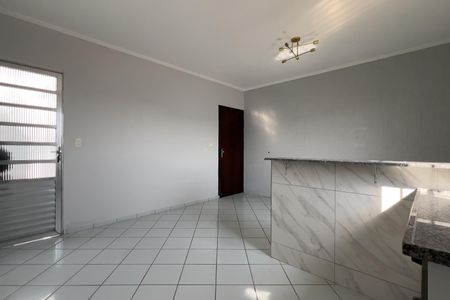 Casa para alugar com 53m², 2 quartos e sem vaga Casa para alugar com 53m², 2 quartos e sem vagaSala e Cozinha