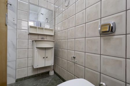 Banheiro de casa para alugar com 2 quartos, 53m² em Jardim Rosa de Franca, Guarulhos