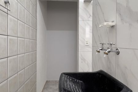 Casa para alugar com 53m², 2 quartos e sem vaga Casa para alugar com 53m², 2 quartos e sem vagaÁrea de Serviço