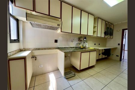 Apartamento à venda com 157m², 4 quartos e 2 vagas