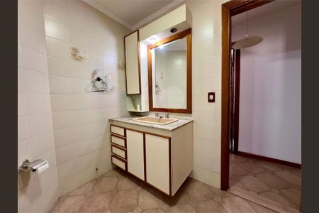 Apartamento à venda com 157m², 4 quartos e 2 vagas