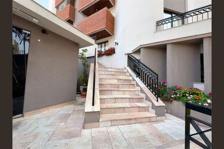 Apartamento à venda com 157m², 4 quartos e 2 vagas