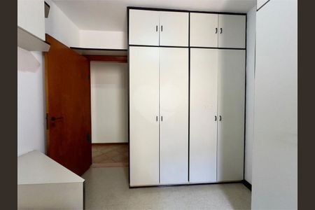 Apartamento à venda com 157m², 4 quartos e 2 vagas
