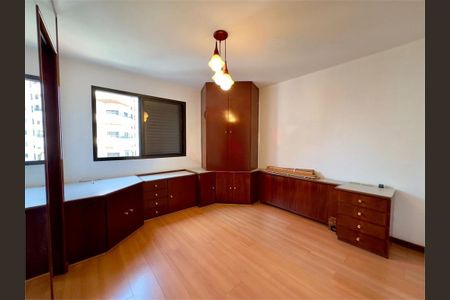 Apartamento à venda com 157m², 4 quartos e 2 vagas