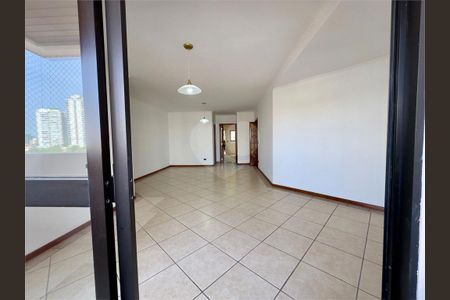 Apartamento à venda com 157m², 4 quartos e 2 vagas
