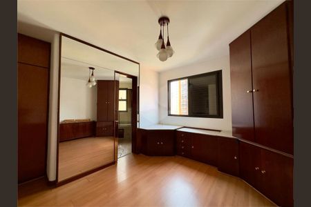 Apartamento à venda com 157m², 4 quartos e 2 vagas
