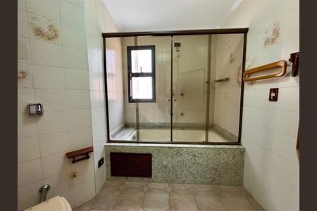 Apartamento à venda com 157m², 4 quartos e 2 vagas