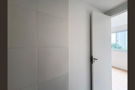 Banheiro de kitnet/studio para alugar com 1 quarto, 17m² em Freguesia do Ó, São Paulo