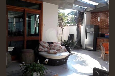 Casa à venda com 409m², 3 quartos e 4 vagas