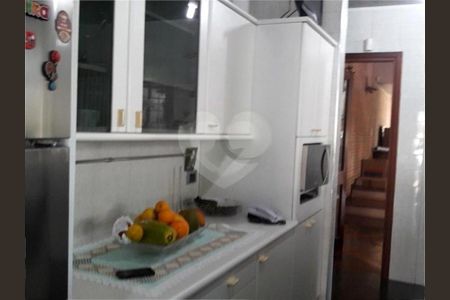 Casa à venda com 409m², 3 quartos e 4 vagas