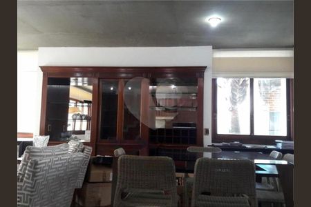 Casa à venda com 3 quartos, 409m² em Vila Albertina, São Paulo