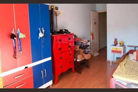 Casa à venda com 4 quartos, 180m² em Vila Gustavo, São Paulo