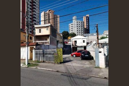Casa à venda com 180m², 4 quartos e 2 vagas