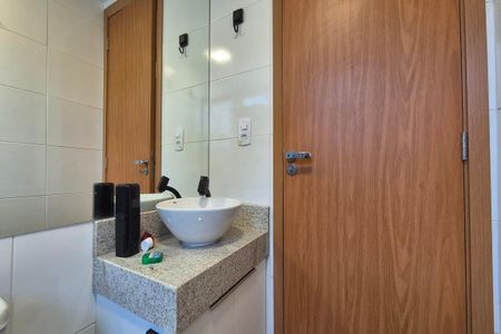 Apartamento para alugar com 45m², 2 quartos e 1 vaga Apartamento para alugar com 45m², 2 quartos e 1 vagaBanheiro