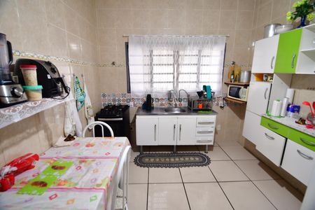 Casa para alugar com 200m², 3 quartos e 2 vagasCozinha