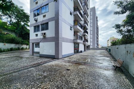 Apartamento para alugar com 75m², 2 quartos e 1 vaga Apartamento para alugar com 75m², 2 quartos e 1 vagaÁrea Comum