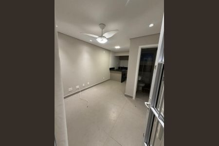 Sala de casa para alugar com 2 quartos, 42m² em Piratininga, Belo Horizonte