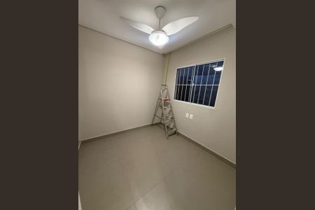 Quarto de casa para alugar com 2 quartos, 42m² em Piratininga, Belo Horizonte