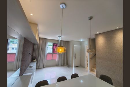 Sala de casa de condomínio à venda com 4 quartos, 119m² em Freguesia (jacarepaguá), Rio de Janeiro