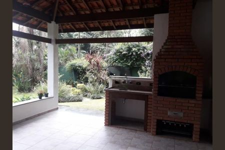 Casa à venda com 5 quartos, 600m² em Vila Amalia (Zona Norte), São Paulo