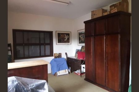 Casa à venda com 5 quartos, 600m² em Vila Amalia (Zona Norte), São Paulo