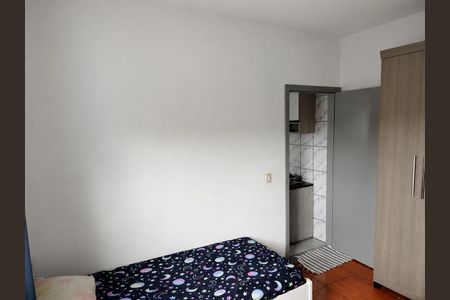 Casa à venda com 288m², 6 quartos e 2 vagas Casa à venda com 288m², 6 quartos e 2 vagasQuarto