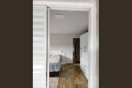 Casa à venda com 288m², 6 quartos e 2 vagas Casa à venda com 288m², 6 quartos e 2 vagasQuarto