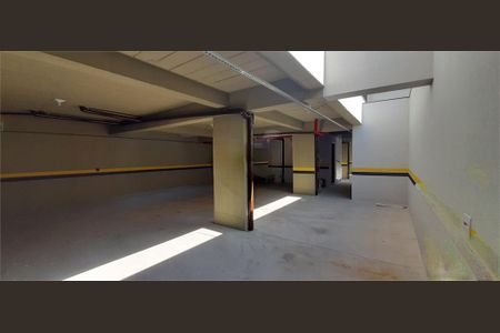 Apartamento à venda com 74m², 2 quartos e 1 vaga
