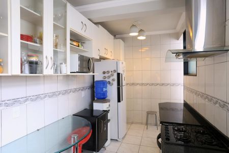 Apartamento para alugar com 98m², 3 quartos e 2 vagas Apartamento para alugar com 98m², 3 quartos e 2 vagasCozinha