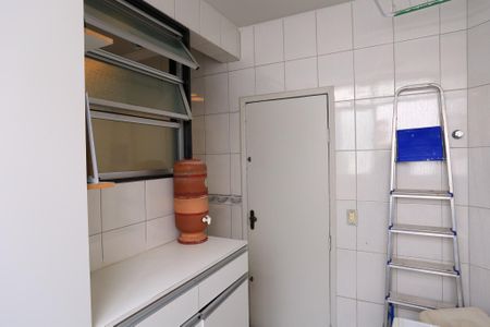 Apartamento para alugar com 98m², 3 quartos e 2 vagas Apartamento para alugar com 98m², 3 quartos e 2 vagasÁrea de Serviço