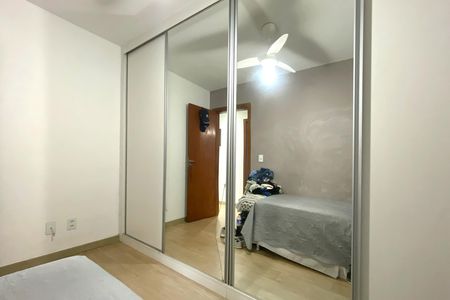 Apartamento à venda com 58m², 3 quartos e 1 vaga Apartamento à venda com 58m², 3 quartos e 1 vagaQuarto 2